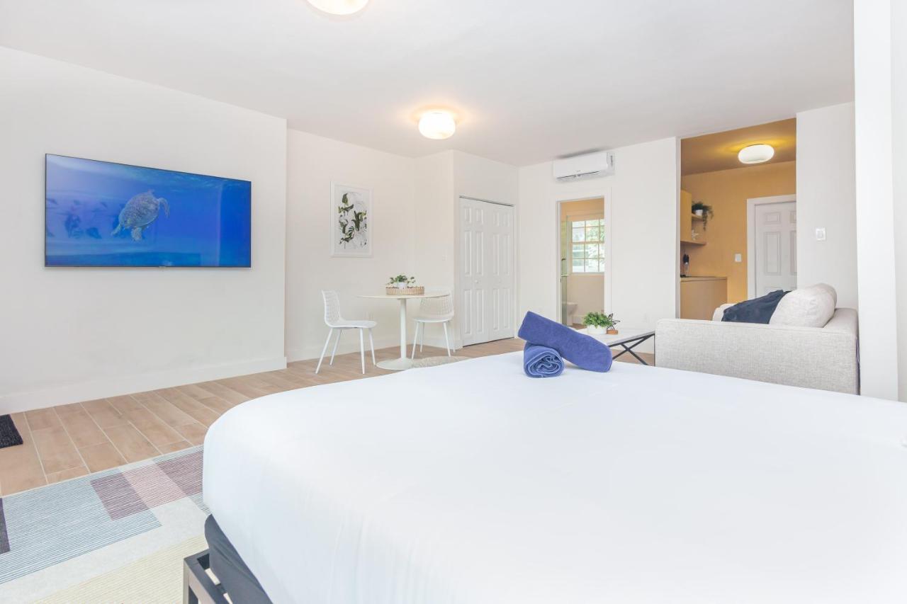 מיאמי Large Stylish Studio Apartment In El Portal #3 מראה חיצוני תמונה