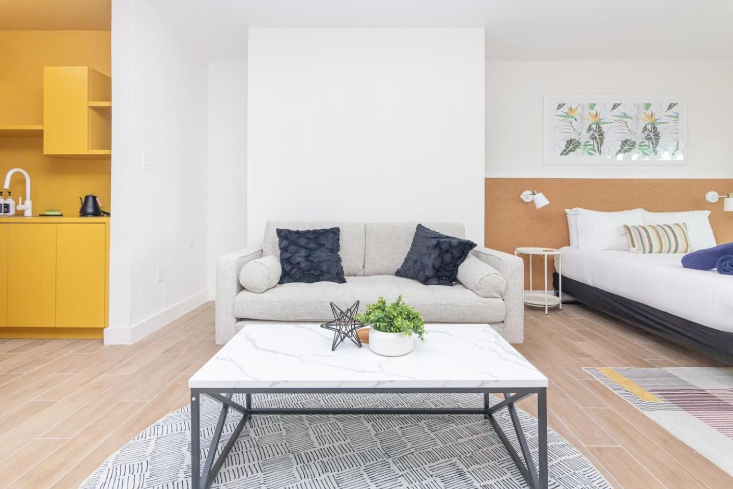 מיאמי Large Stylish Studio Apartment In El Portal #3 מראה חיצוני תמונה