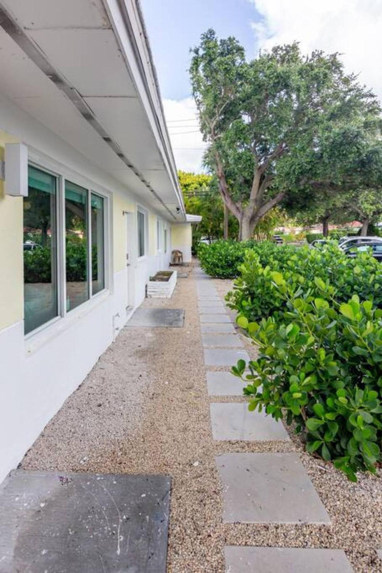 מיאמי Large Stylish Studio Apartment In El Portal #3 מראה חיצוני תמונה